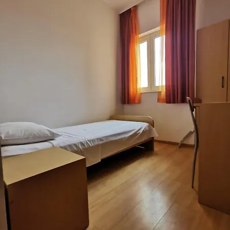 Lägenhet Saldi Pakoštane